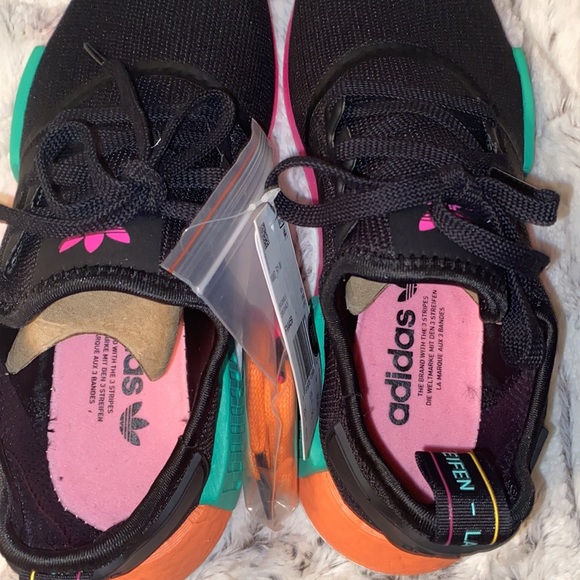 SOLD 🛑🛑 Brand new Adidas NMD womens Size 8 - Picture 4 of 7